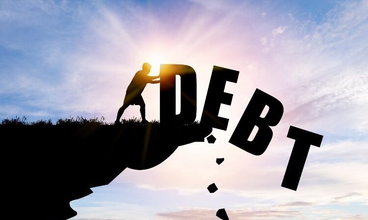 When to escalate unpaid invoice to debt collection services