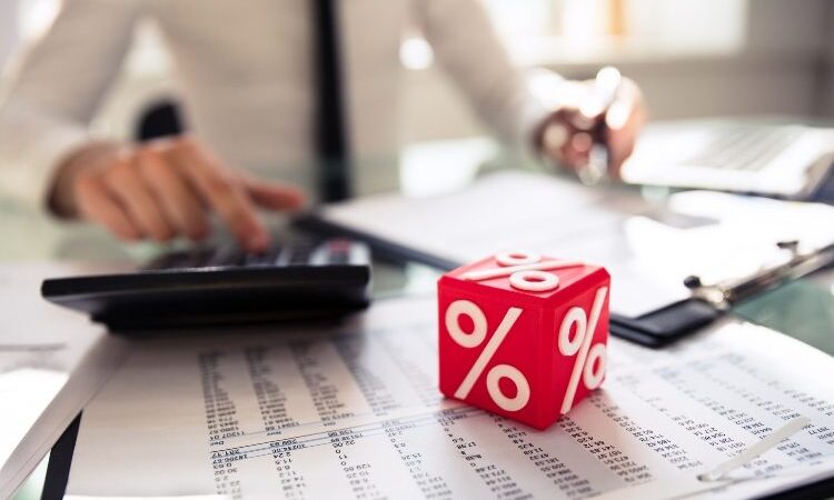 Calculating interest on commercial debts