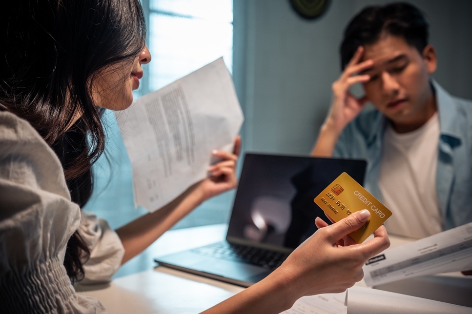 What is the smallest debt a collection agency can chase