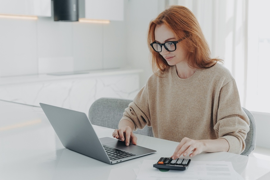 Difference between revolving credit and non-revolving credit explained